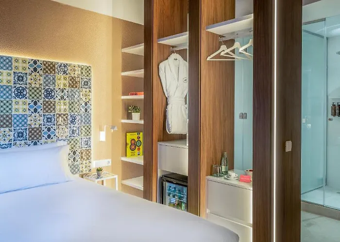 Axel - Adults Only מלון ולנסיה