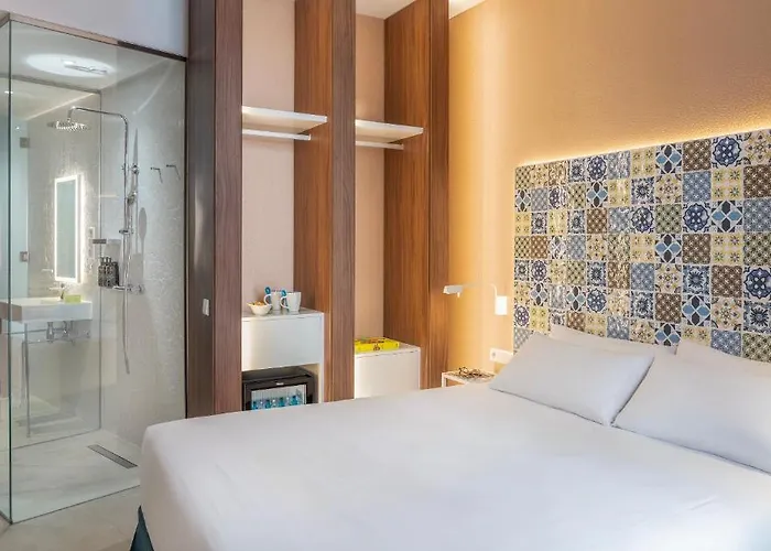 Axel - Adults Only מלון