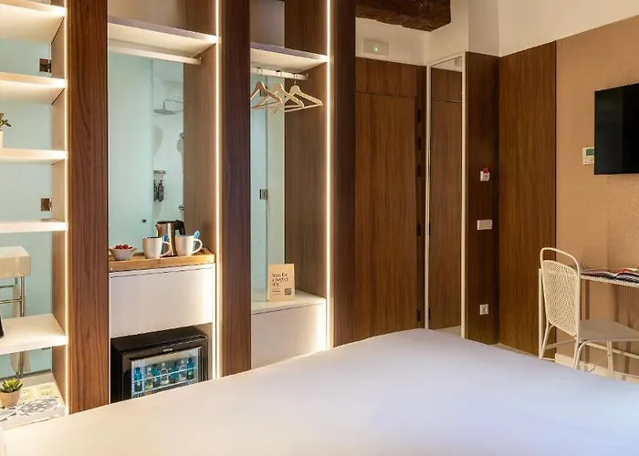 Axel - Adults Only 4*